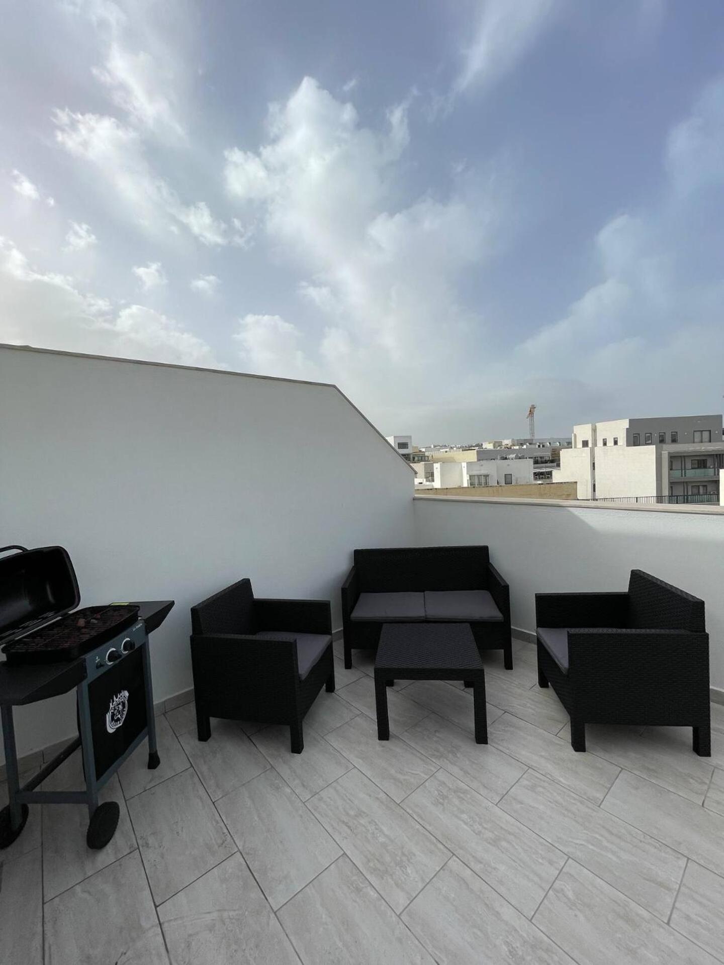 Beautiful Central Penthouse 1Br Ta Xbiex Ngoại thất bức ảnh